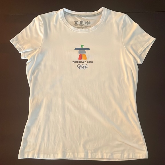 Vancouver 2010 Tshirt - Picture 1 of 7